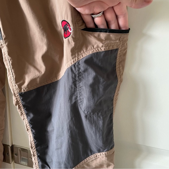 Mammut Tech Hiking Outdoor Tan Black Zippers Pant Size 10 - Picture 6 of 12